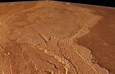 La sonde Mars Express rvle des flots de lave anciens et rcents sur Daedalia Planum
