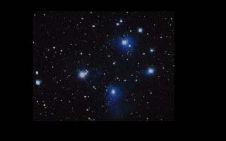 NGC 1432 (M45) : la photographie permet de capter beaucoup plus d'informations qu' l'oeil nu