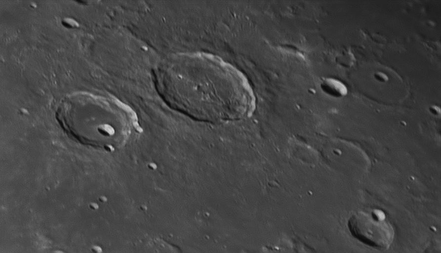 lune2021-08-24-2313_hercules_atlas-r75-r