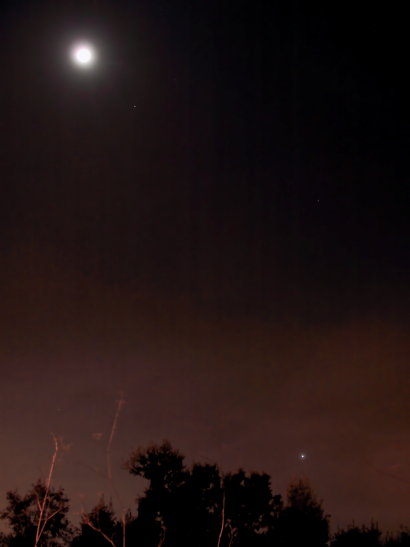 Lua, Marte e Vénus - 19:47 UTC