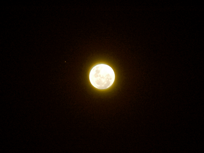 Lua e Antares 20060610 20:06 UTC