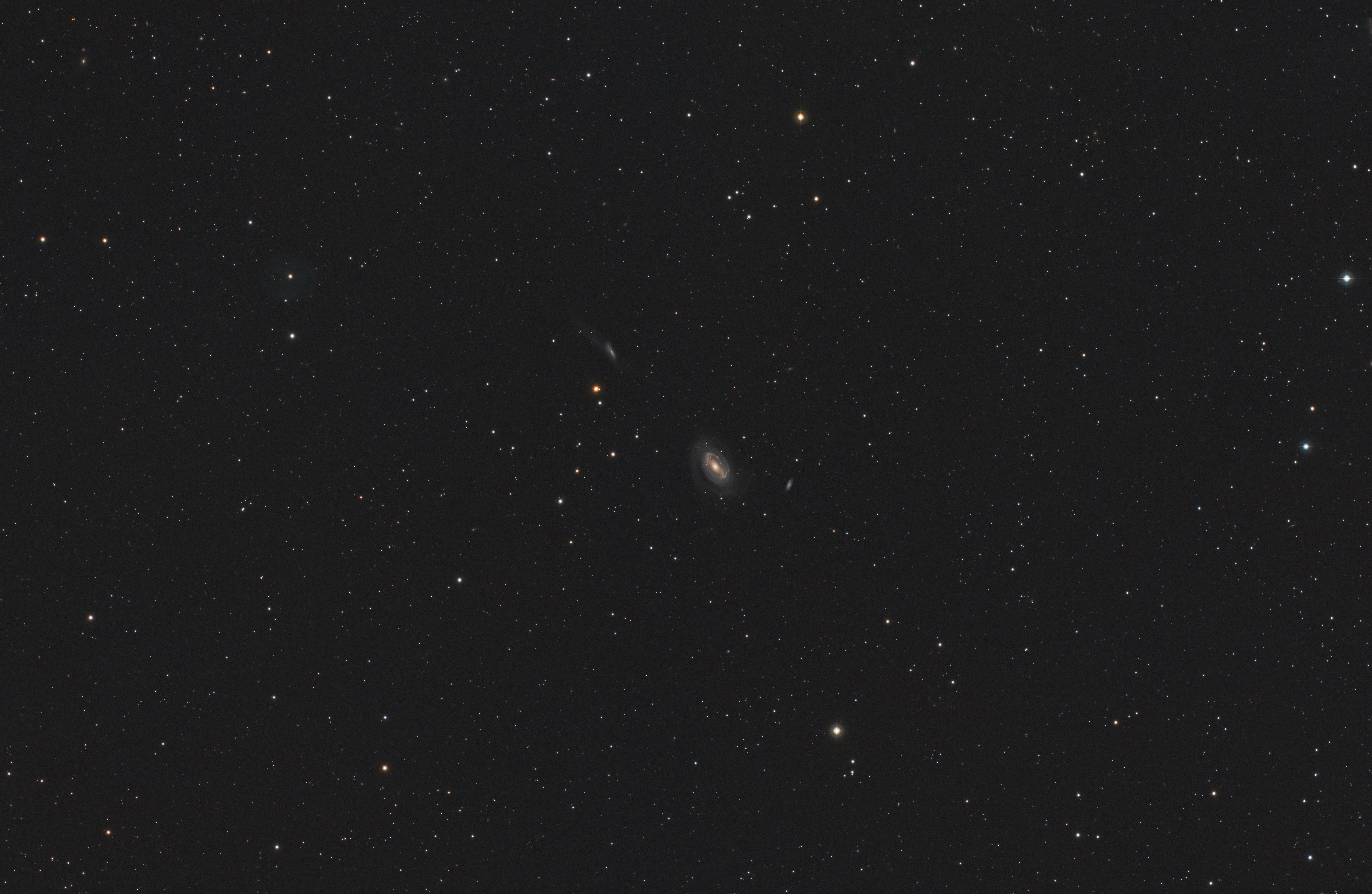 NGC4725_ASI6200MC_FSQ106_F5_60x120s_L-pro.jpg