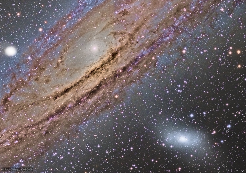 M31_detail.jpg -          texto_bright    Object:M31 core detail   Date:From August 2008 to December 2009   Observingsite: FNO (Fosca Nit Observatory, Àger)   Telescope: TakahashiFSQ-106N  @ f/5 on EM-400 mount   Camera:SBIG STL-11000M  @ -10C/-20C   Filters: Luminance Optec, RGB Baader   Totalexposure: More than 31 hours of accumulated exposure (all unbinned).     Guiding: Camera guide chip     Software:Guide & camera control: CCDSoft. Processing: PixInsight 1.5 Comment: LRGB image, see" What is new?" section for more info   