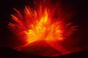 Eruption de l'Etna. Document http://www.photowildworld.com/