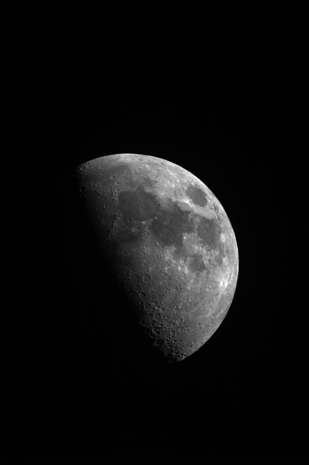 moonC8r.jpg