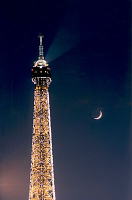 Tour Eiffel, phare de l'an 2000