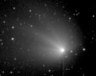 La cometa Hale-Bopp all'inizio di dicembre 1996. Scala dei livelli di grigio logaritmica.