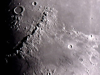 lune130005.jpg (19496 octets)