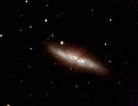 M82 M 82  28 mai 2005  l'observatoire de la SAG au T400 + red 6.3. 15 x 2 minutes avec un Canon 300D. TTT avec ImagesPlus