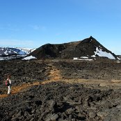 Le cone du Hófur, à l'intérieur de la caldeira du volcan Krafla.