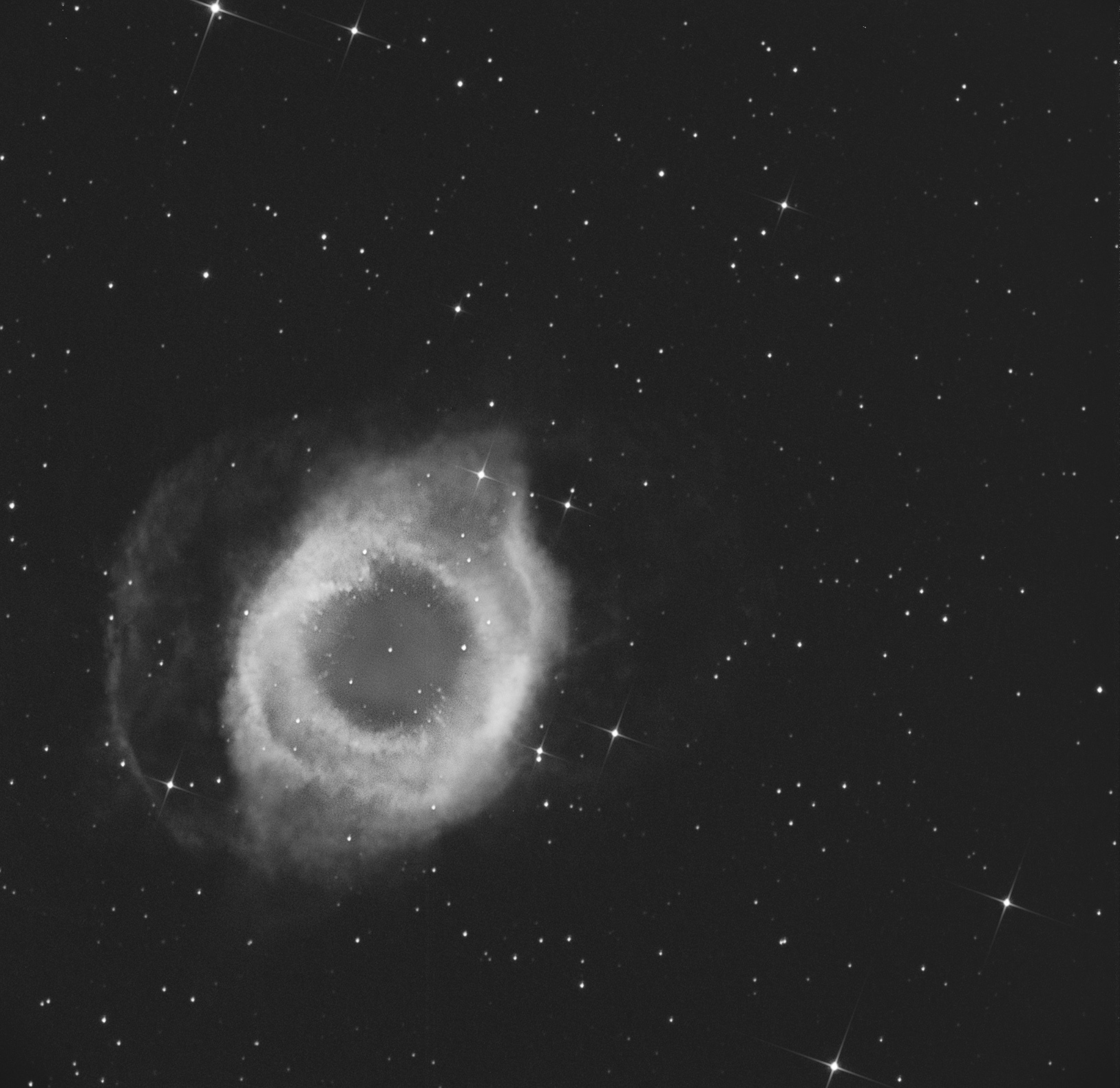 NGC-7293-H-ALPHA Skyvison 300 f3.3