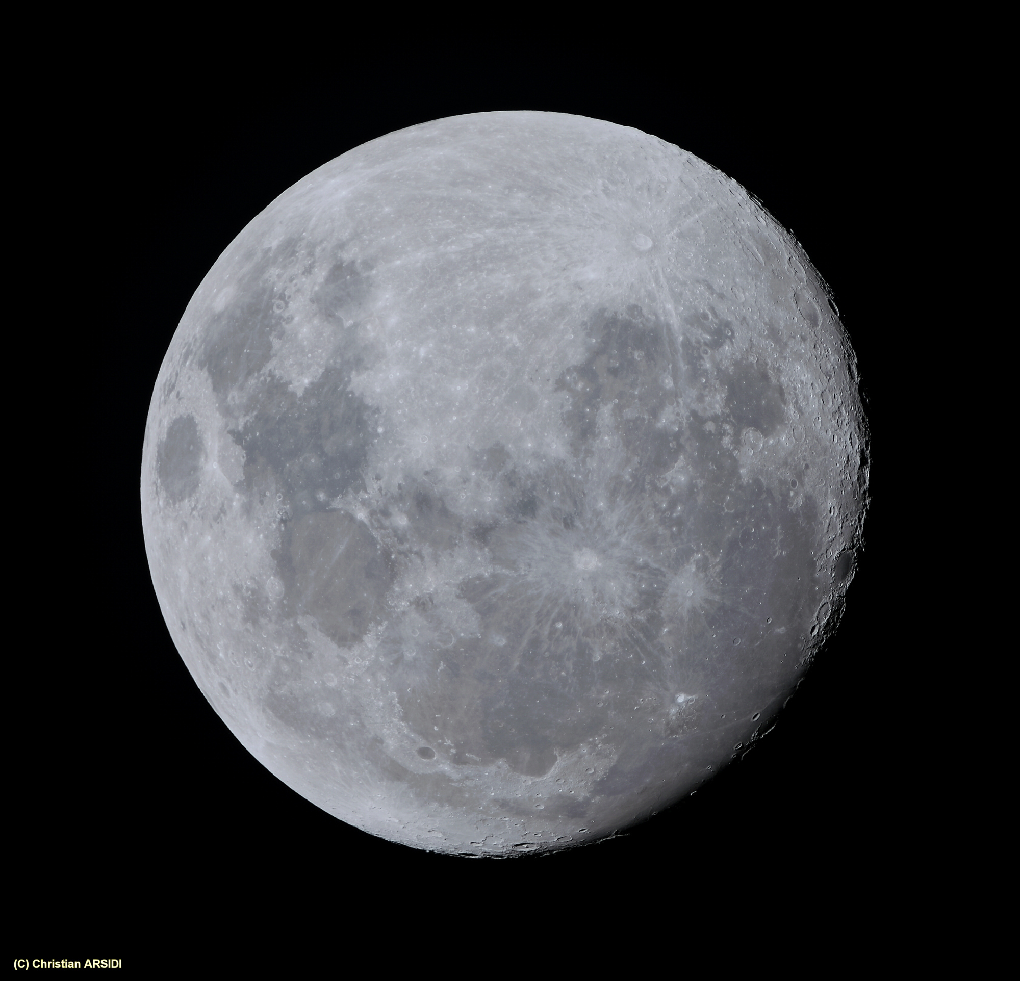 La Lune RVB 11 images MF recadrée_DxO 100% JPEG CA BV.jpg