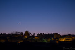 Conjonction Lune-Vénus-Jupiter du 17 Nov 2017 au dessus du village de La Bastide des Jourdans