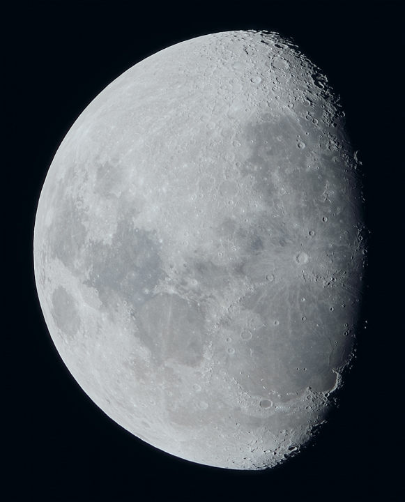 La lune du 28/12 au zoom Sigma 120-300, Tc2x et Nikon D810
