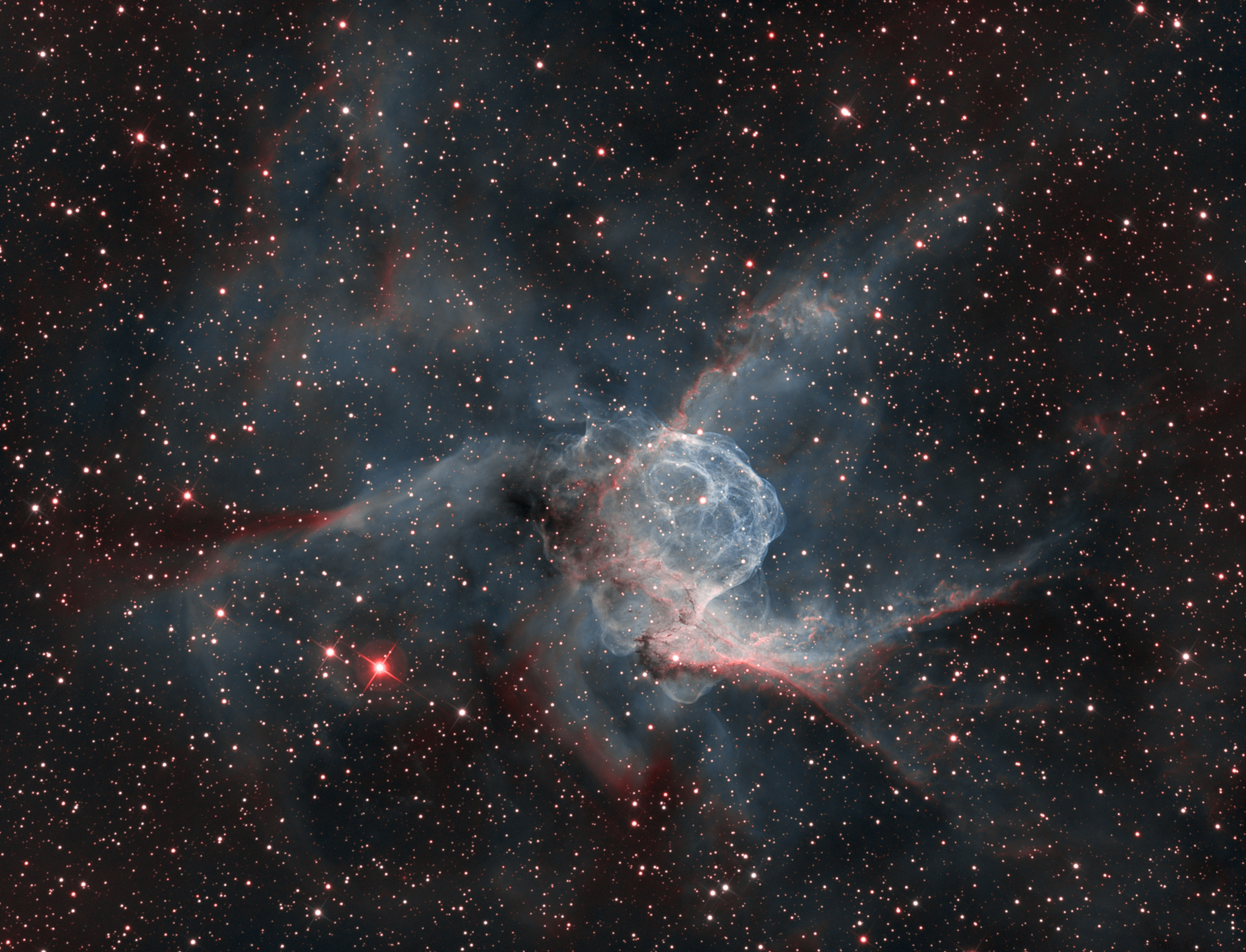 NGC2359-HaO3_50-HaO3O3_Final3-douce_sature_clair.thumb.jpg.a39f90466ae415f03a20c855bab9058d.jpg