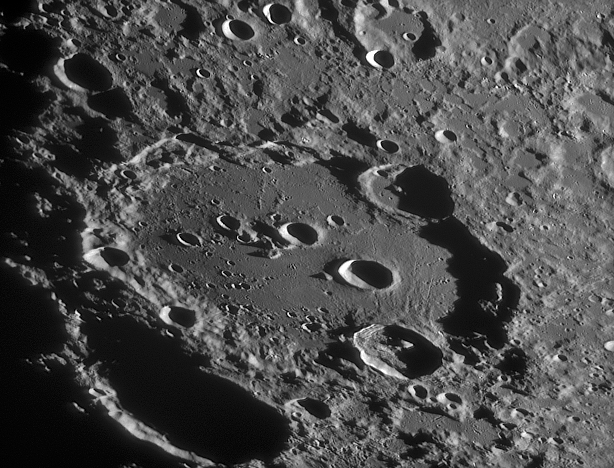 Clavius-2.png.db6df5edf80f3ee7406a40020ea46a74.png