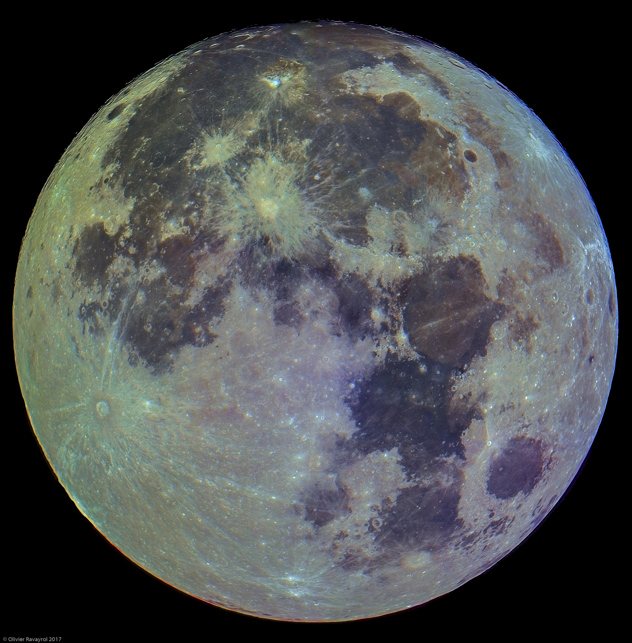 Pleine Lune en couleur (Mai 2011)