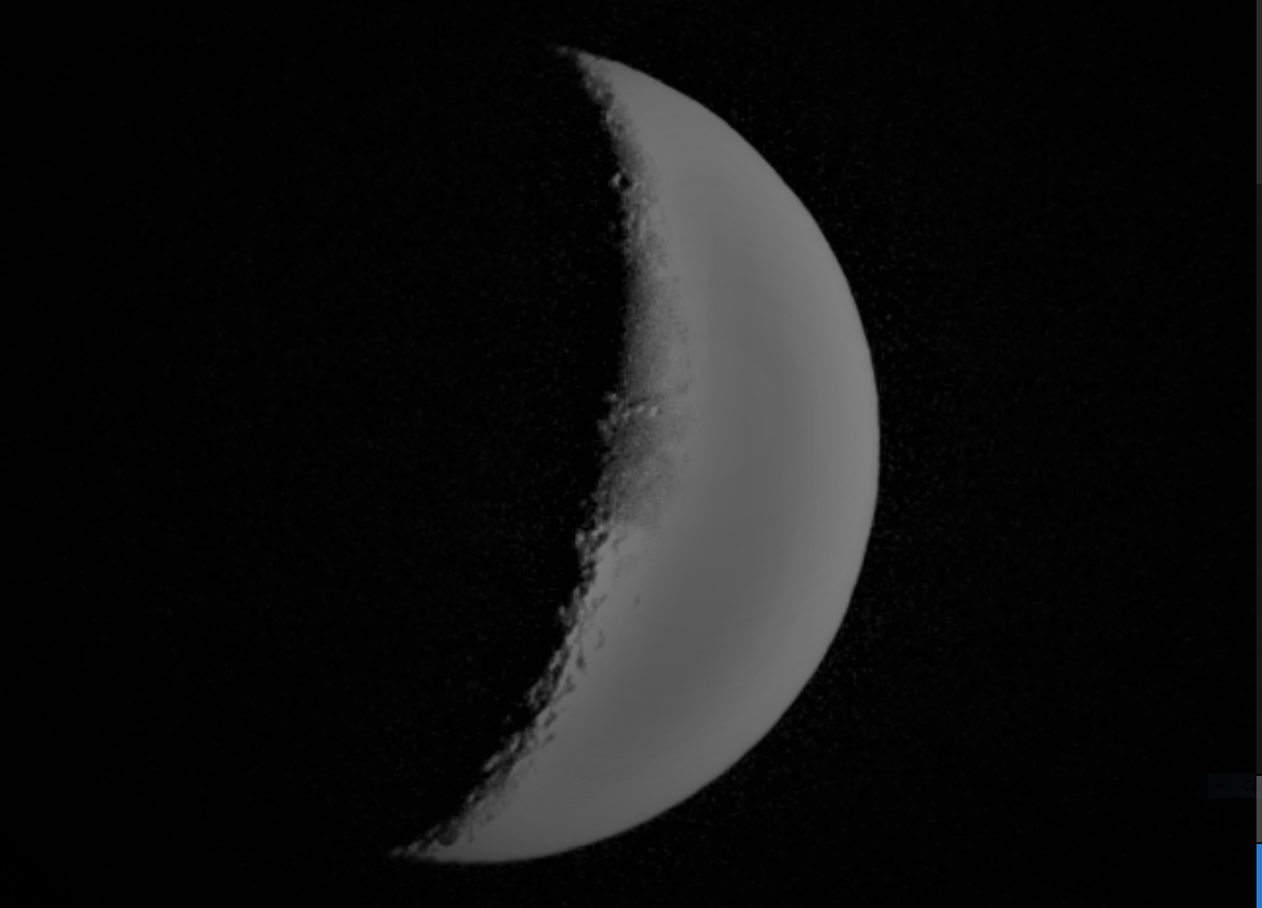 Croissant de Lune hier au PENTAX K20D 1/125 sec. ima/5,8 300 mm ISO 400 et ISO 6400