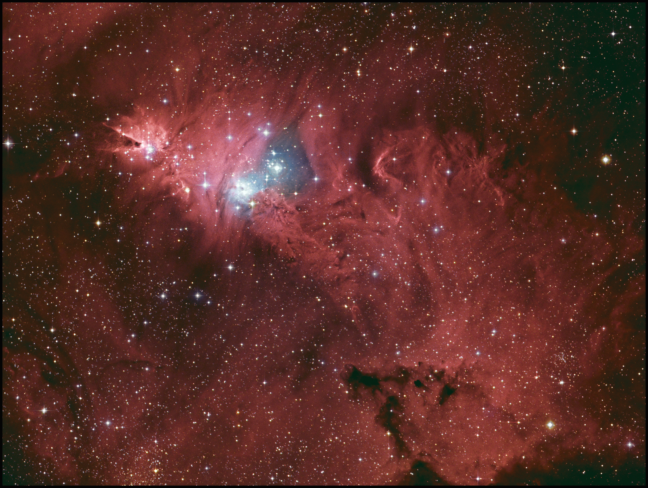 ngc2264-le sapin voit rouge