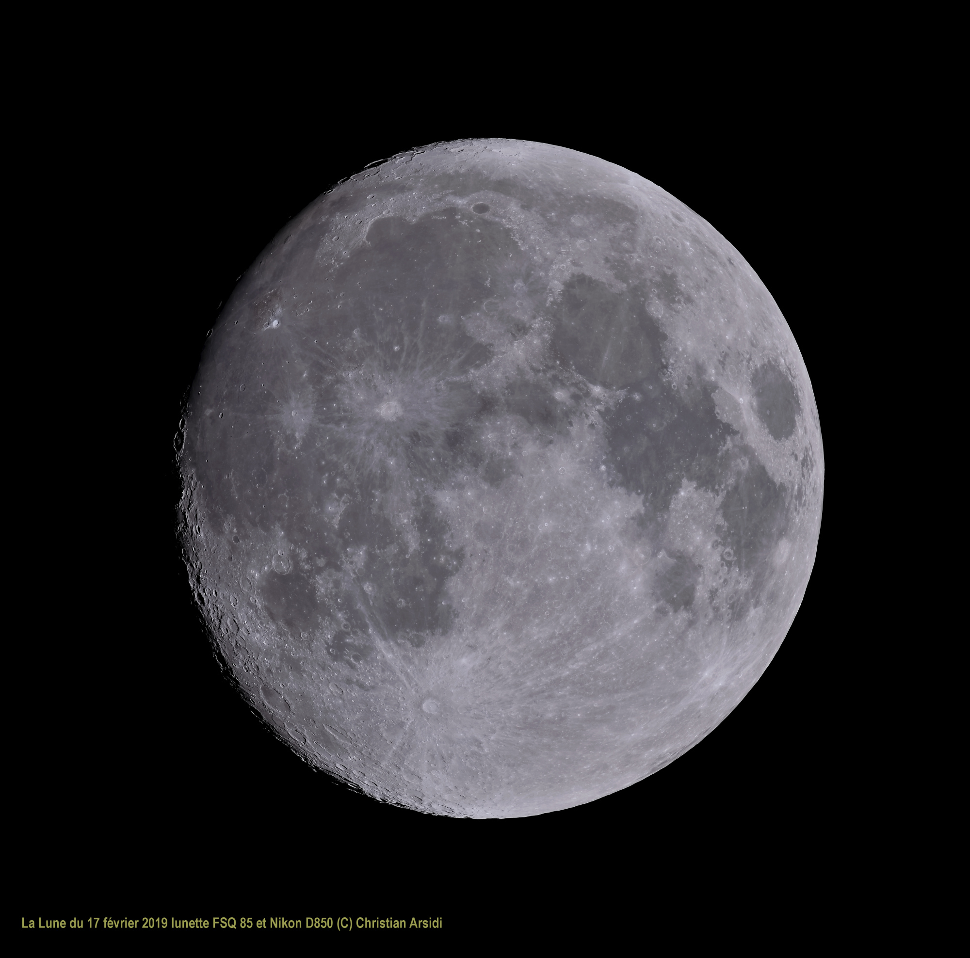 La Lune gibeuse 47 images Vancitter Bonne image TTB V2.jpg