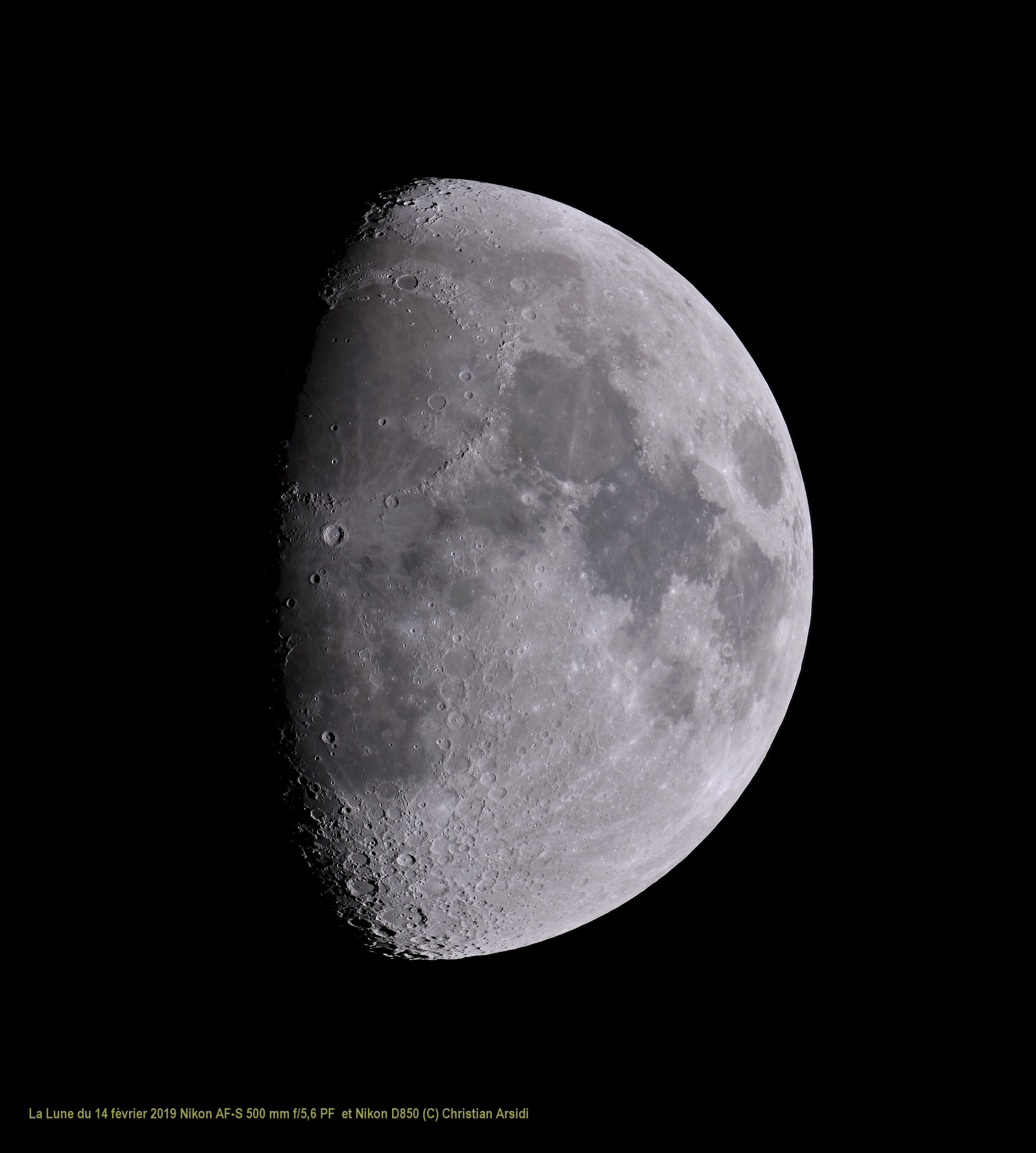 La Lune 45 images TIFF Bonne image recadrée V4 100% JPEG.jpg