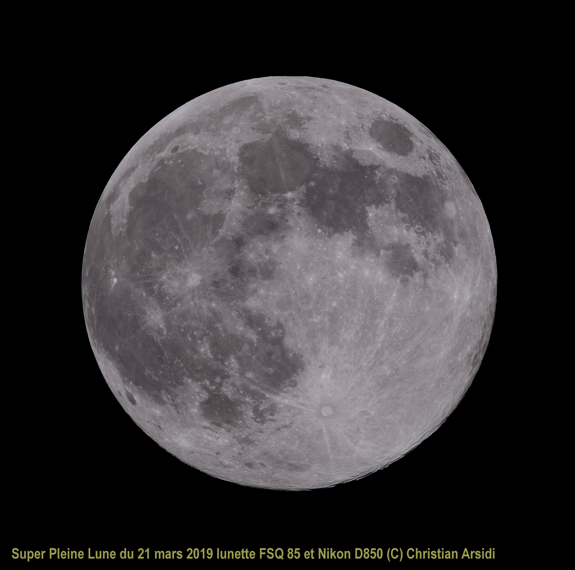 Pleine Lune  40 images TIFF_DxO 1 V 90% jpeg.jpg