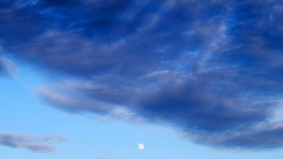 Lune et ciel