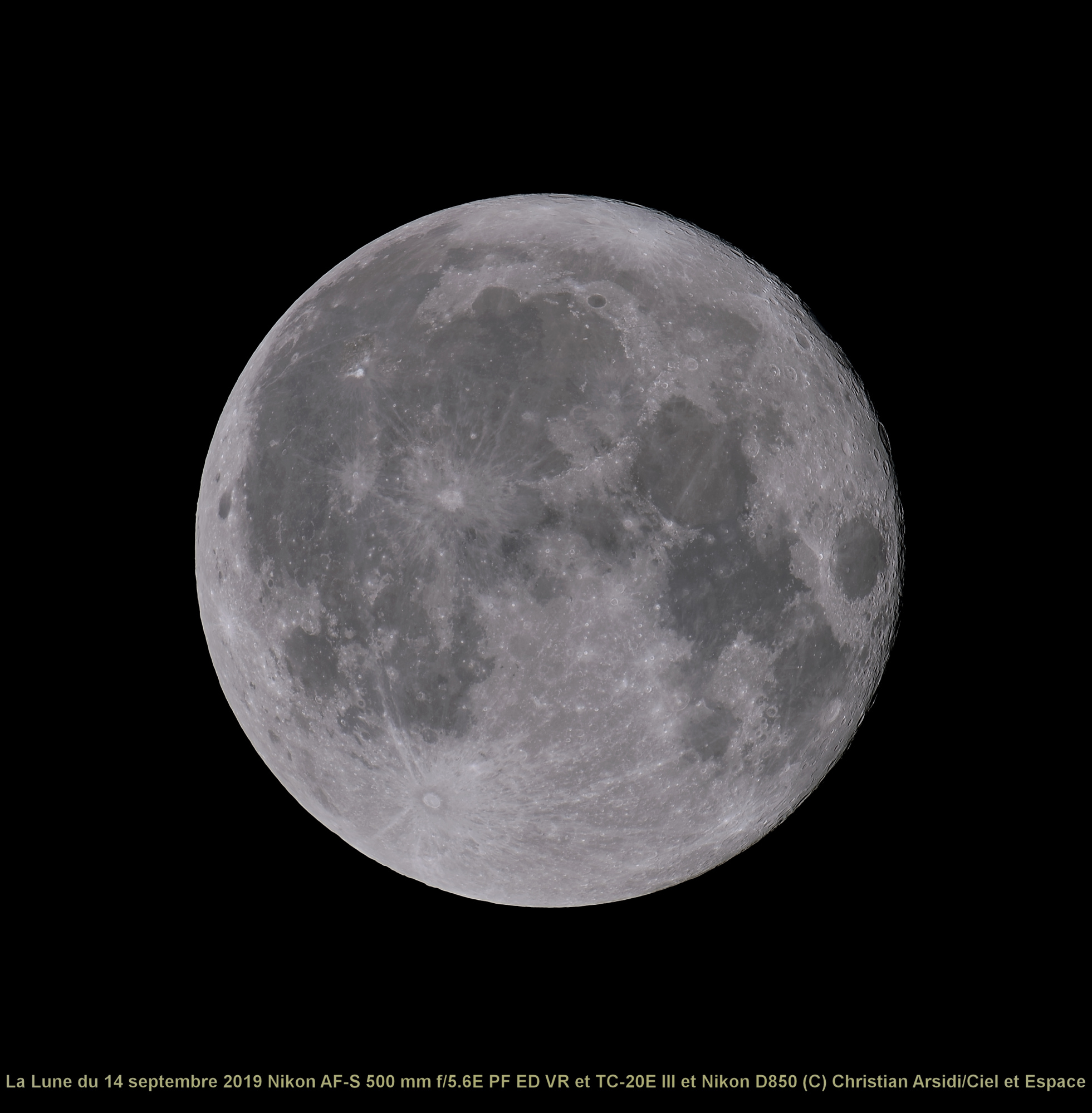 La Lune 30 images traitée BV Jpeg.jpg