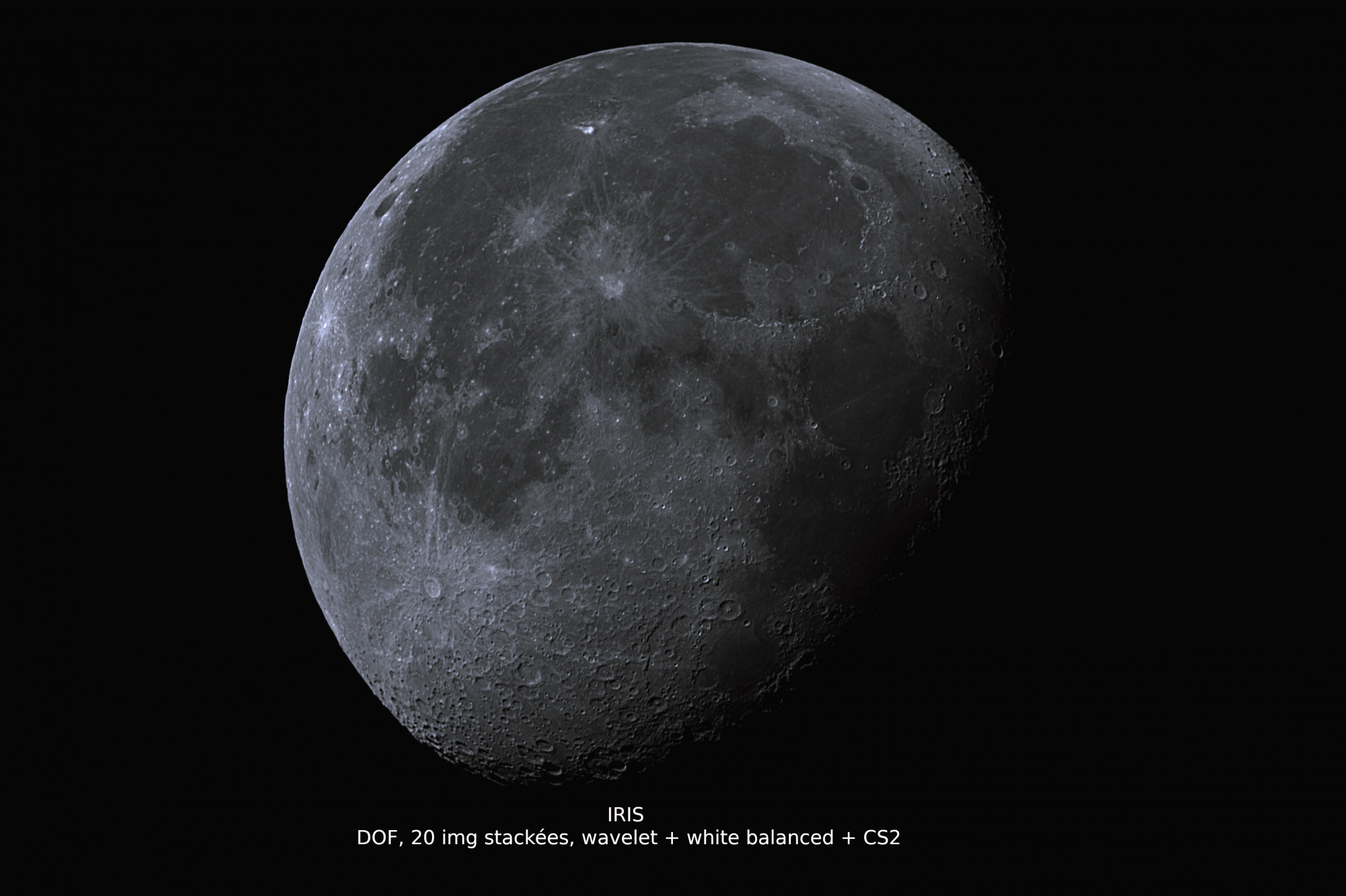 moon-j18_stack_whitebaladjust_wavelet_CS2reglages_annote.thumb.jpg.9026fa29626da1e5a3ca845af93eca46.jpg