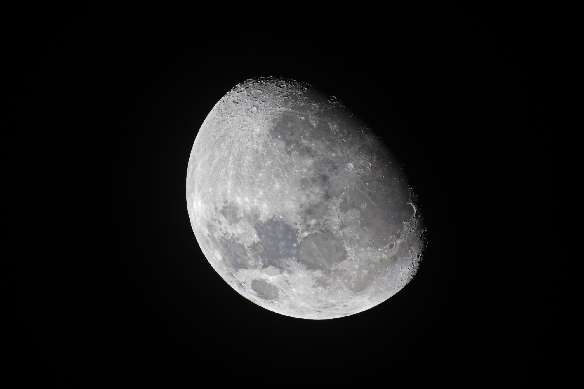 Lune 071219 L-25C75.jpg