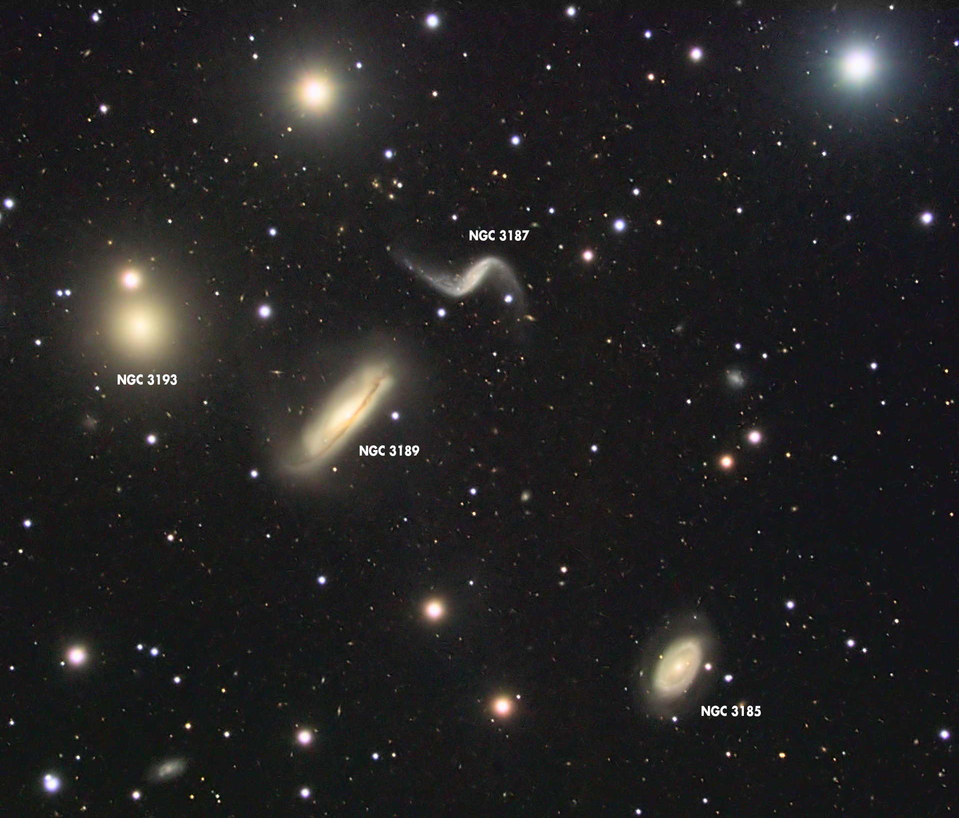 5e0778e3f3c56_NGC3189_XRGB_TGLegende.jpg.19cfb35d0b7ff23c59f44be25af241f6.jpg
