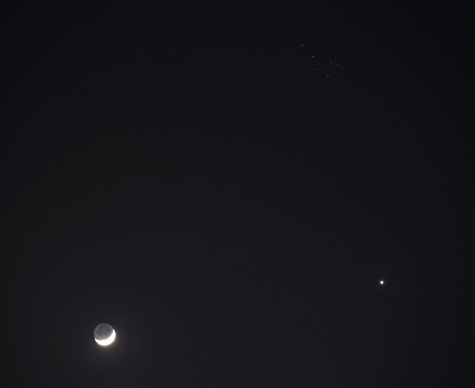 Lune_Pleiades_Venus_28032020.jpg
