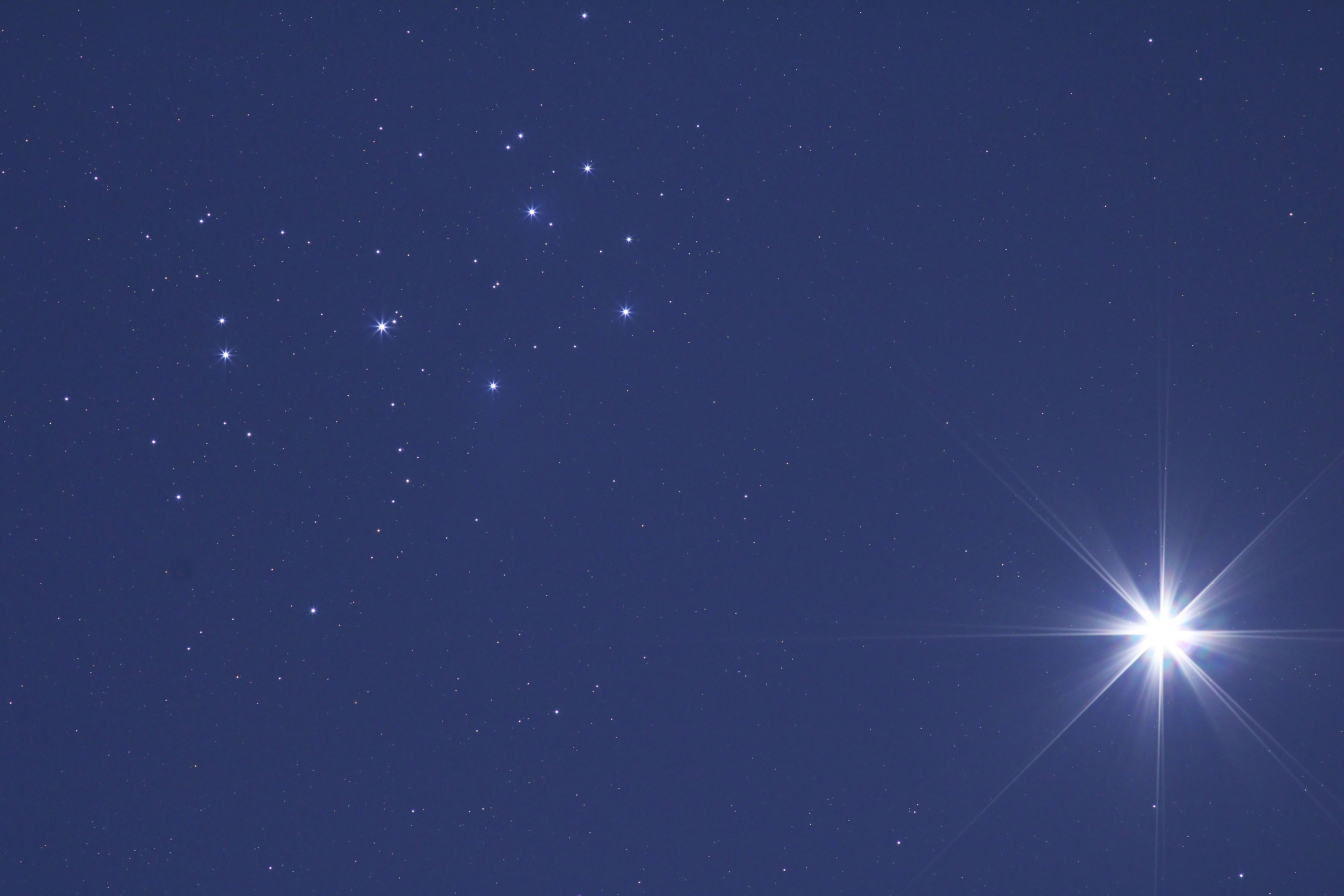 Venus Pleiades 1 avril 2266N1B1 send.jpg