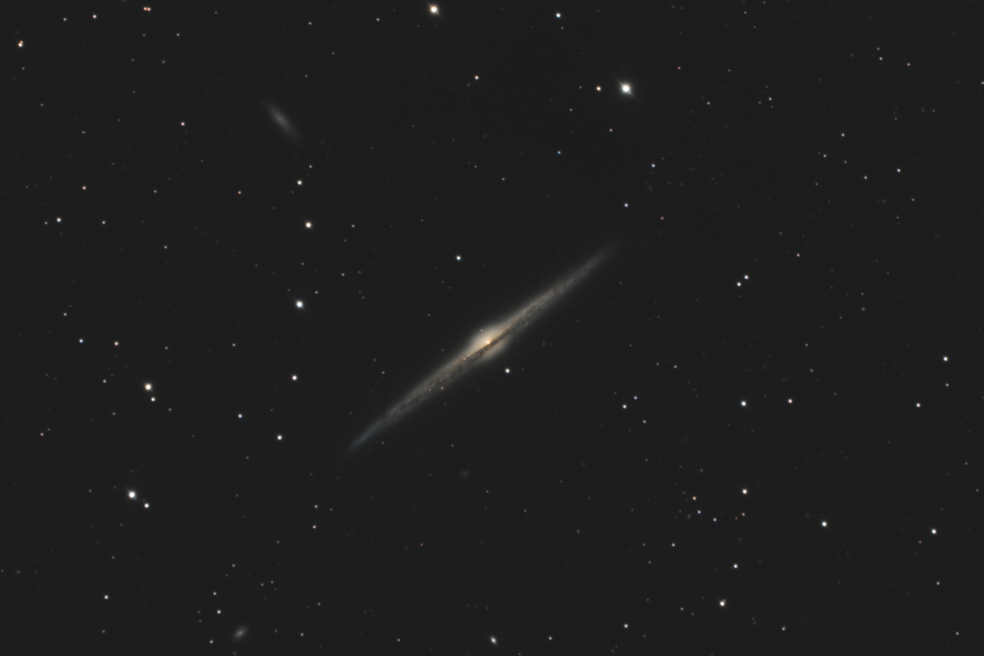 NGC4565 Aiguille LRGB Final-2048-crop.JPG