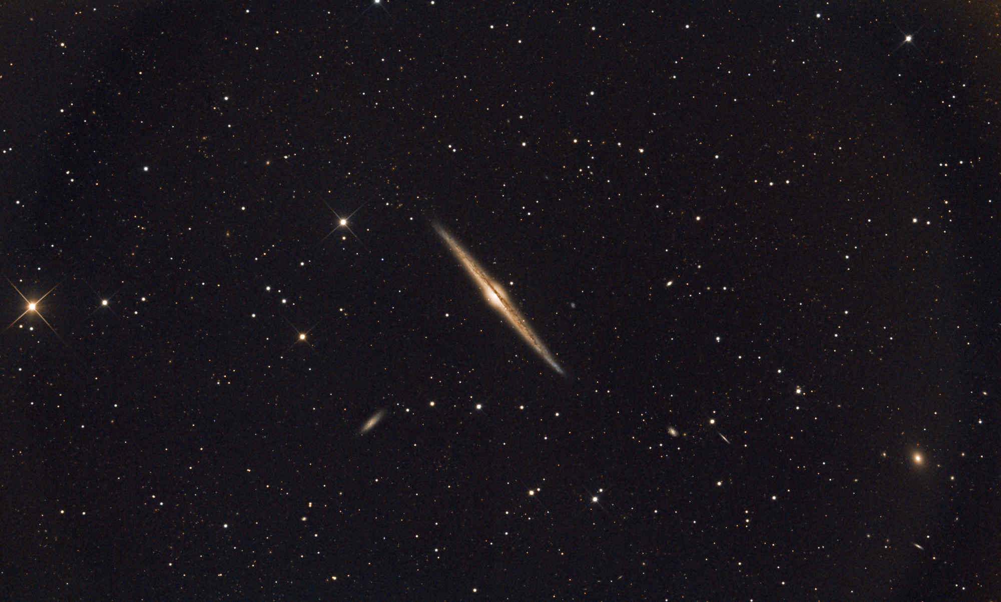NGC_4565.thumb.jpg.0a8da39ca69f305167ff6af609795464.jpg