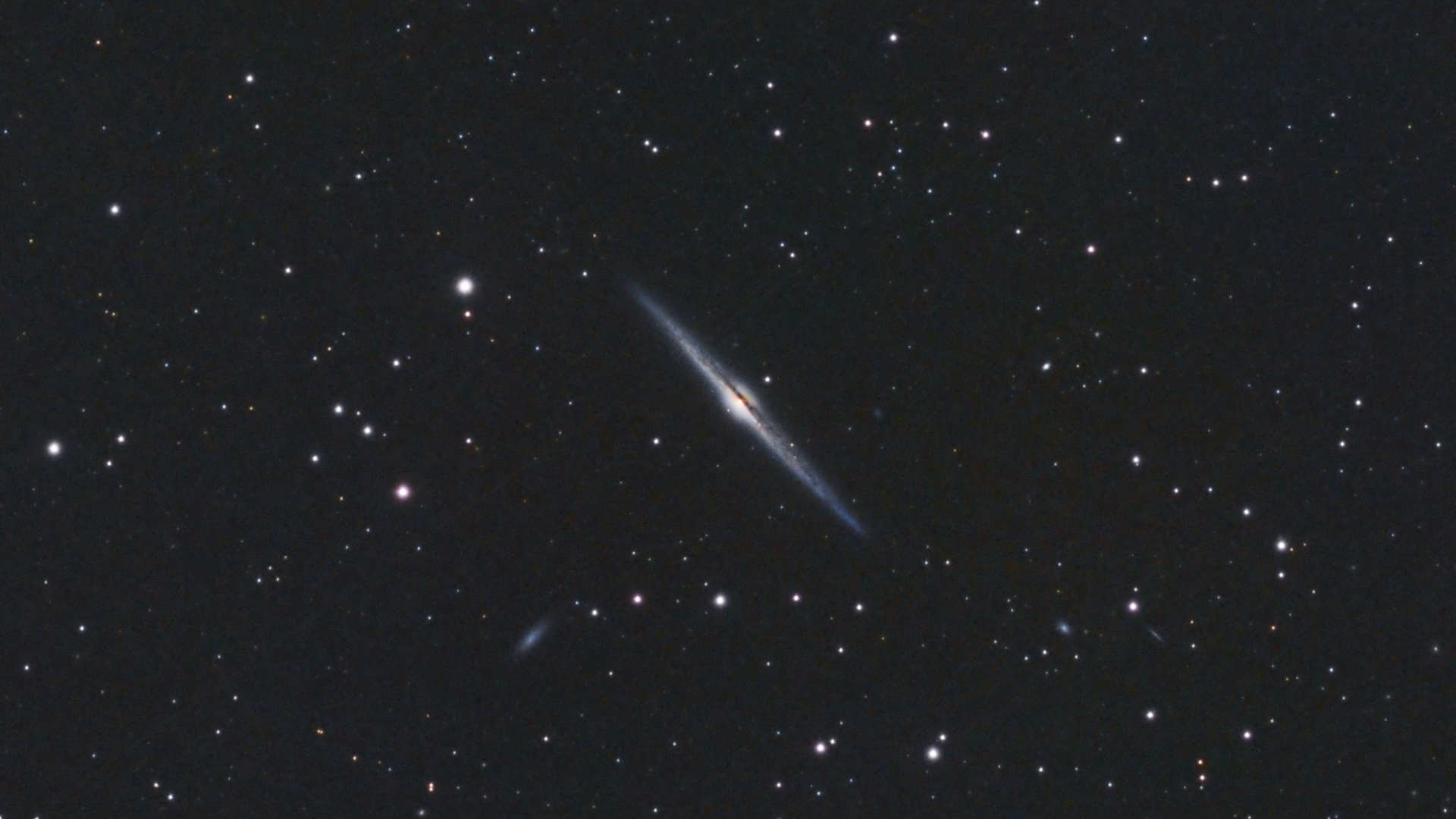 large.5e86f39ecf281_NGC4565.png.9bc6fc201555c0785c26de5d790b66fb.png