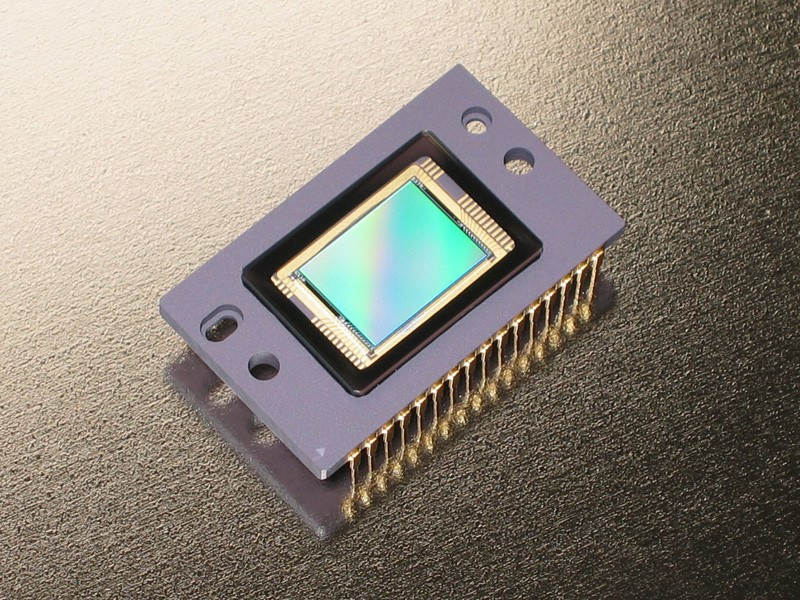 moravian-instruments-g2-2000-ccd-camera-chip.jpg.3afc79d5a5d0110c2364c582c55c6d4c.jpg