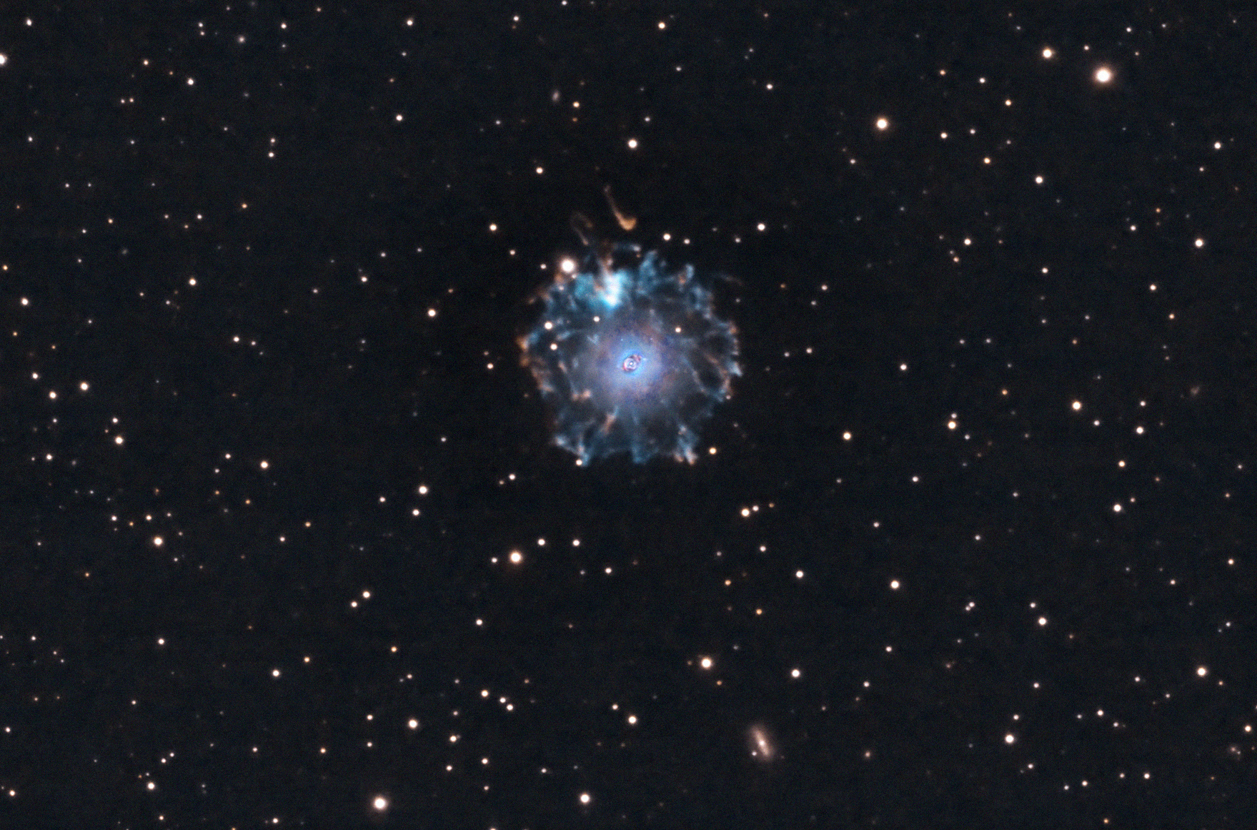 NGC6543_SHO_bicolor_core_web.jpg.8edd975593794f63d547968edede0c79.jpg