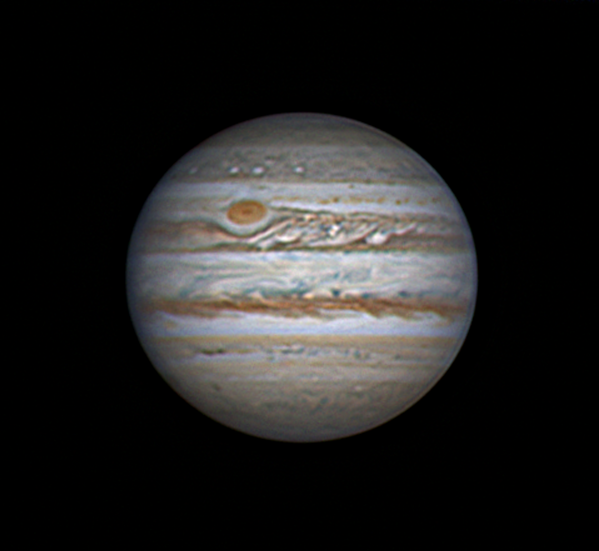 Jupiter   en  RGB  filtres  ,  le  10/12/2013  .