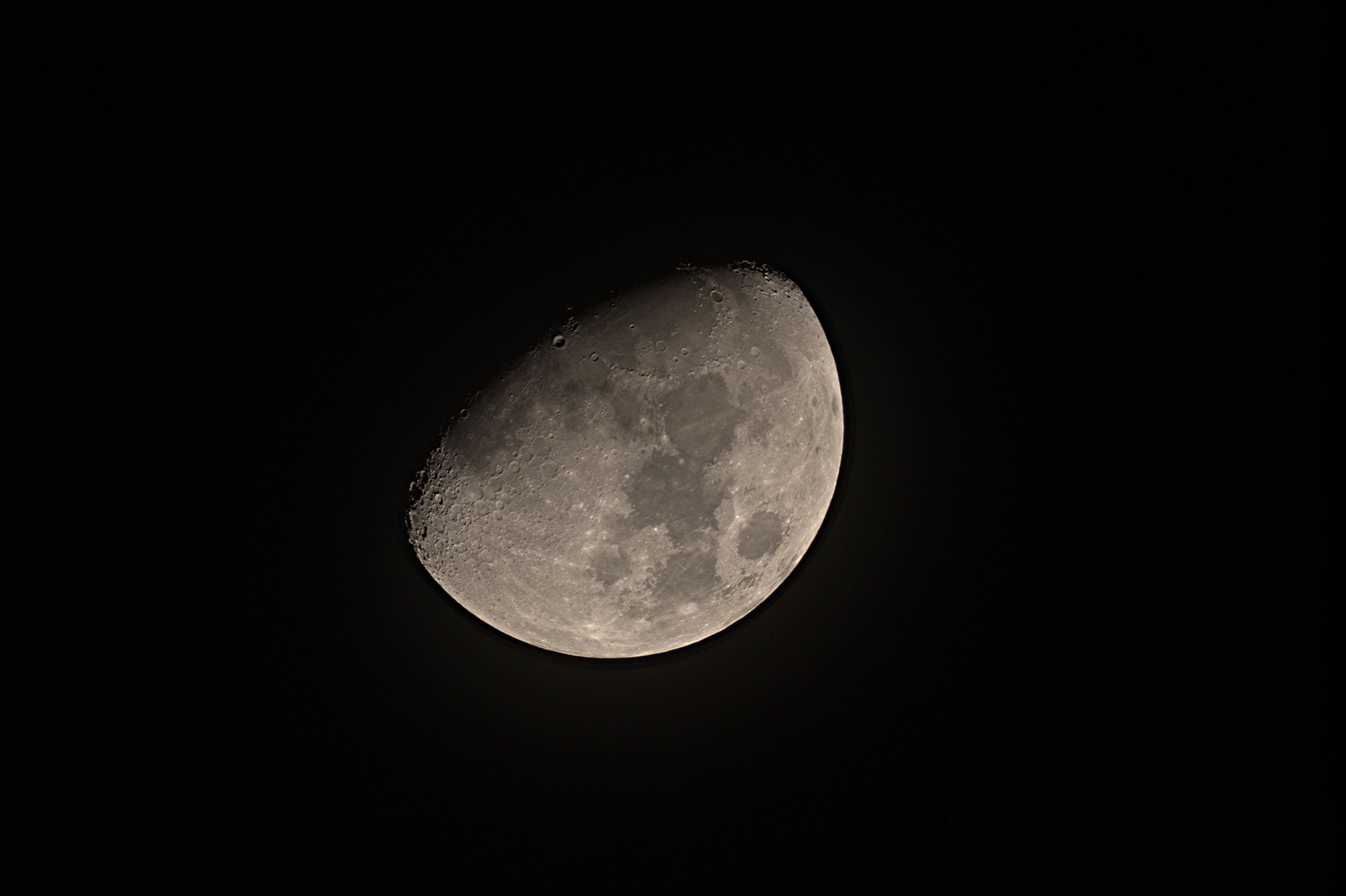Lune 24112020 à la lunette 70/900 + CANON EOS20D