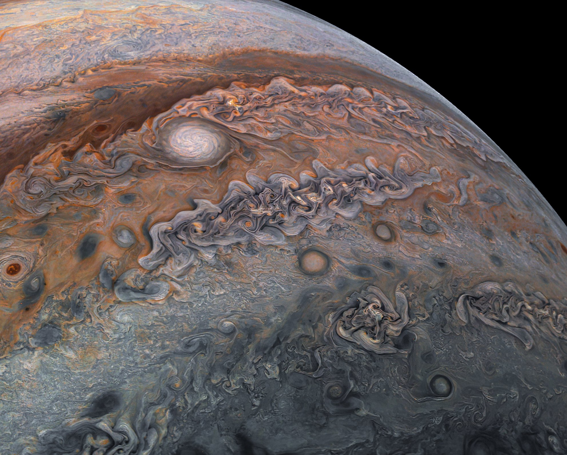 Juno-Jupiter-p30.jpg