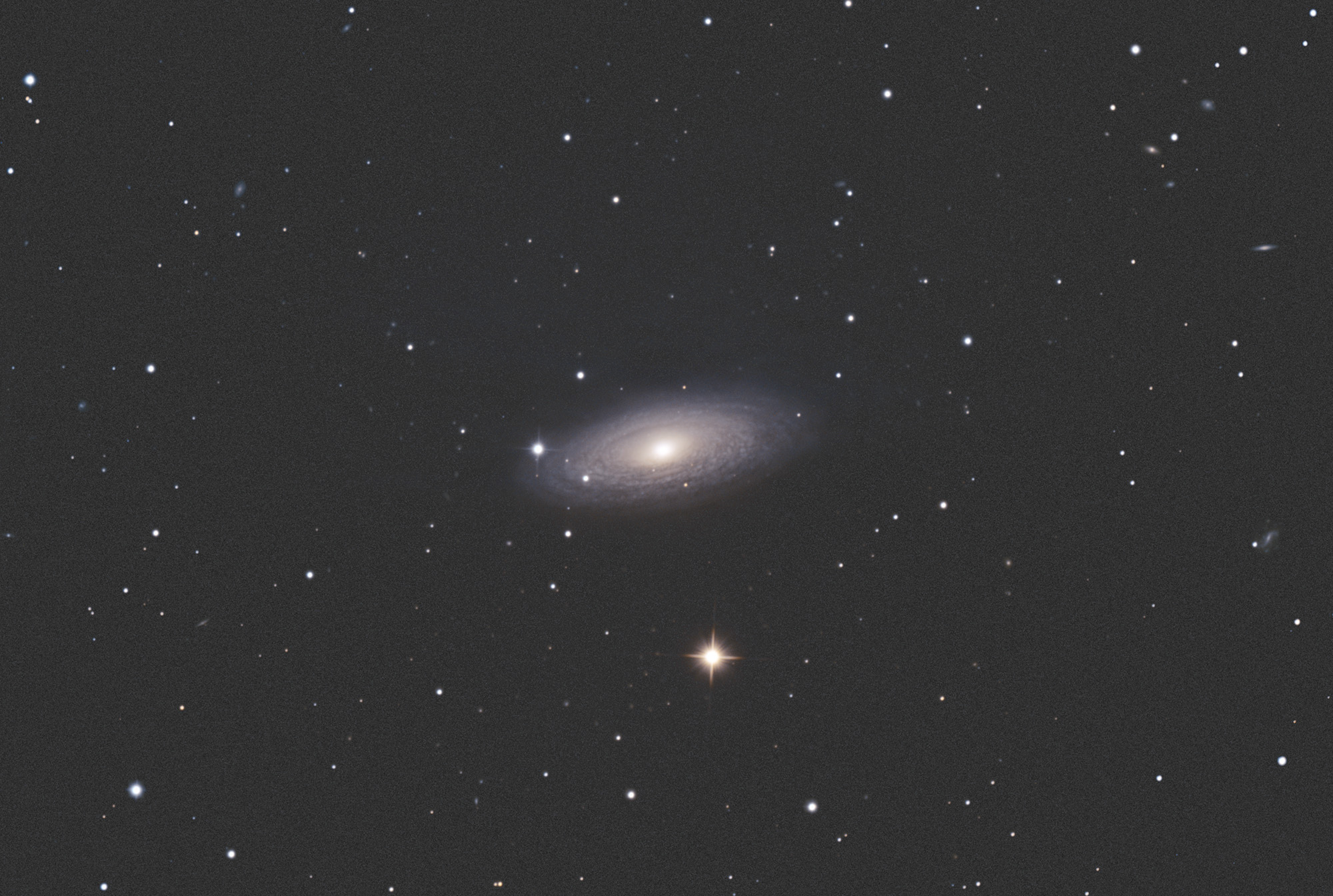 NGC2841_1.jpg.af70869a05cc196428bac4b1a2266b8f.jpg