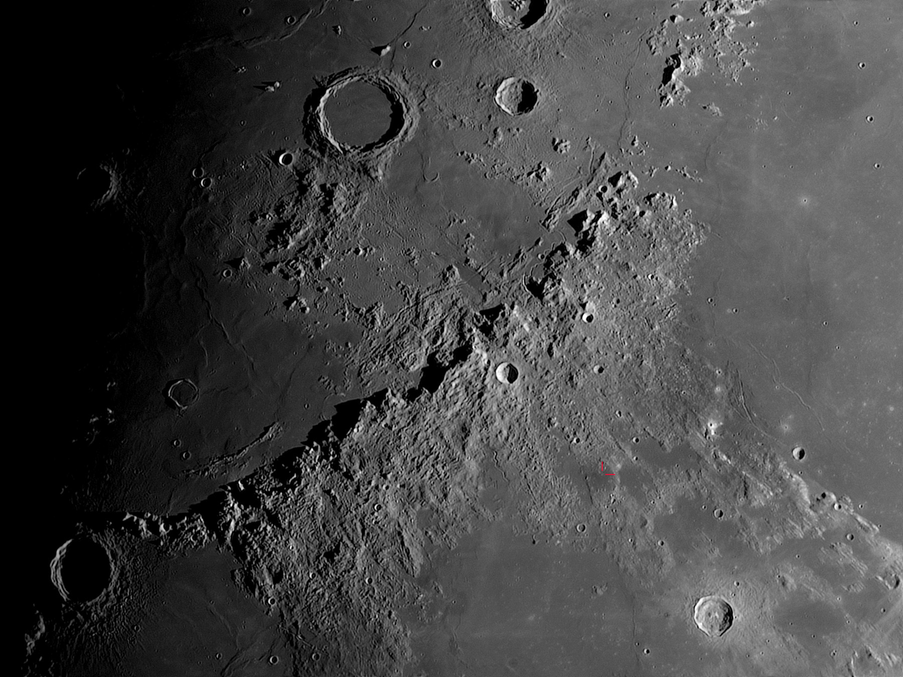 Lune-20201123_Hadley-baAS_INA.jpg.9620ee9b9c994b29a2b4b51f16afb0e4.jpg