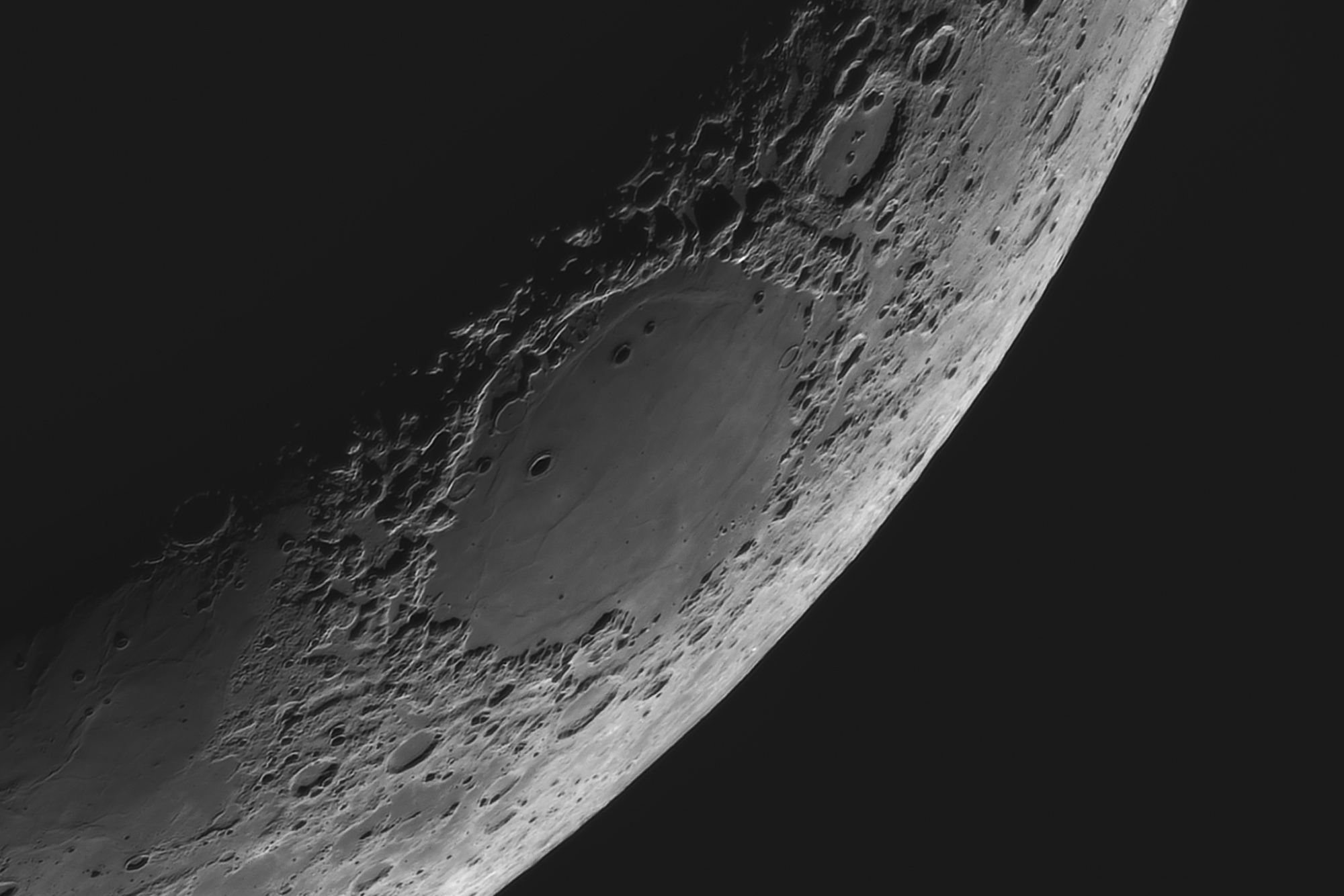 Moon 15 04 21-crop1.jpg