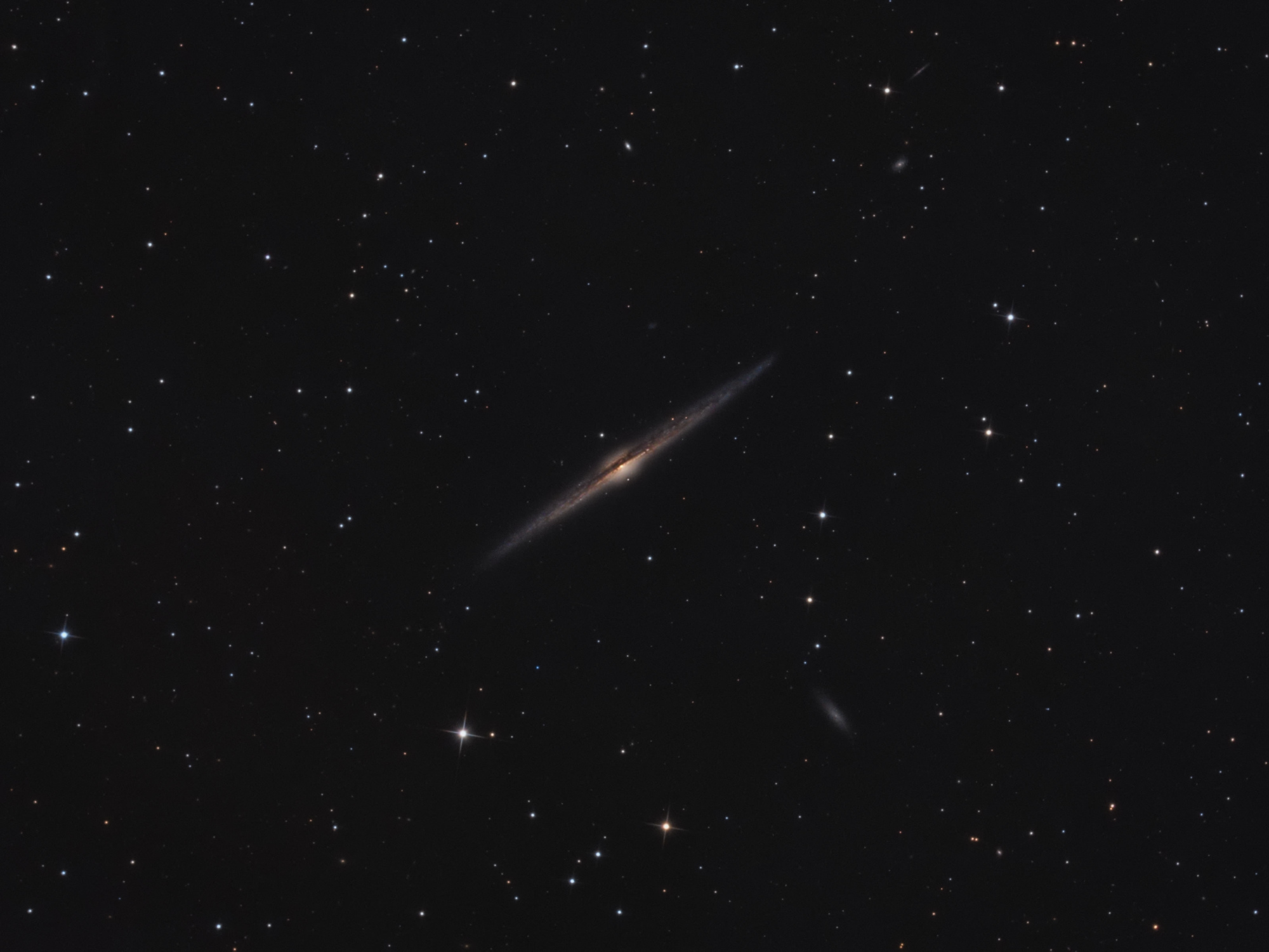 NGC4565sstgvmacc.thumb.jpg.a1012280e2127e207f9cb0c53d1d91fc.jpg