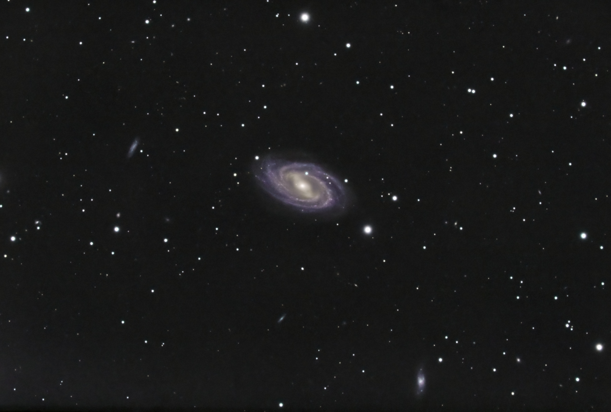 NGC_3992_RGB-DeNoiseAI_bis-clear.thumb.jpeg.fb9c2d9be81baa655922134baa323991.jpeg