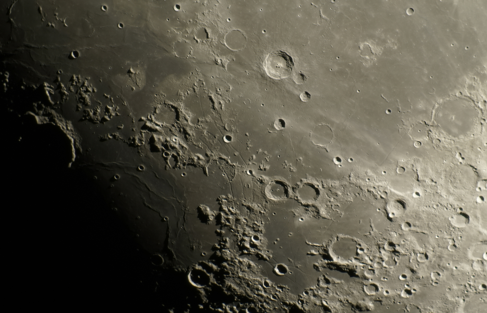 lune-bulliadus-220421-20h23m6-t407f34-20i12icmf.jpg