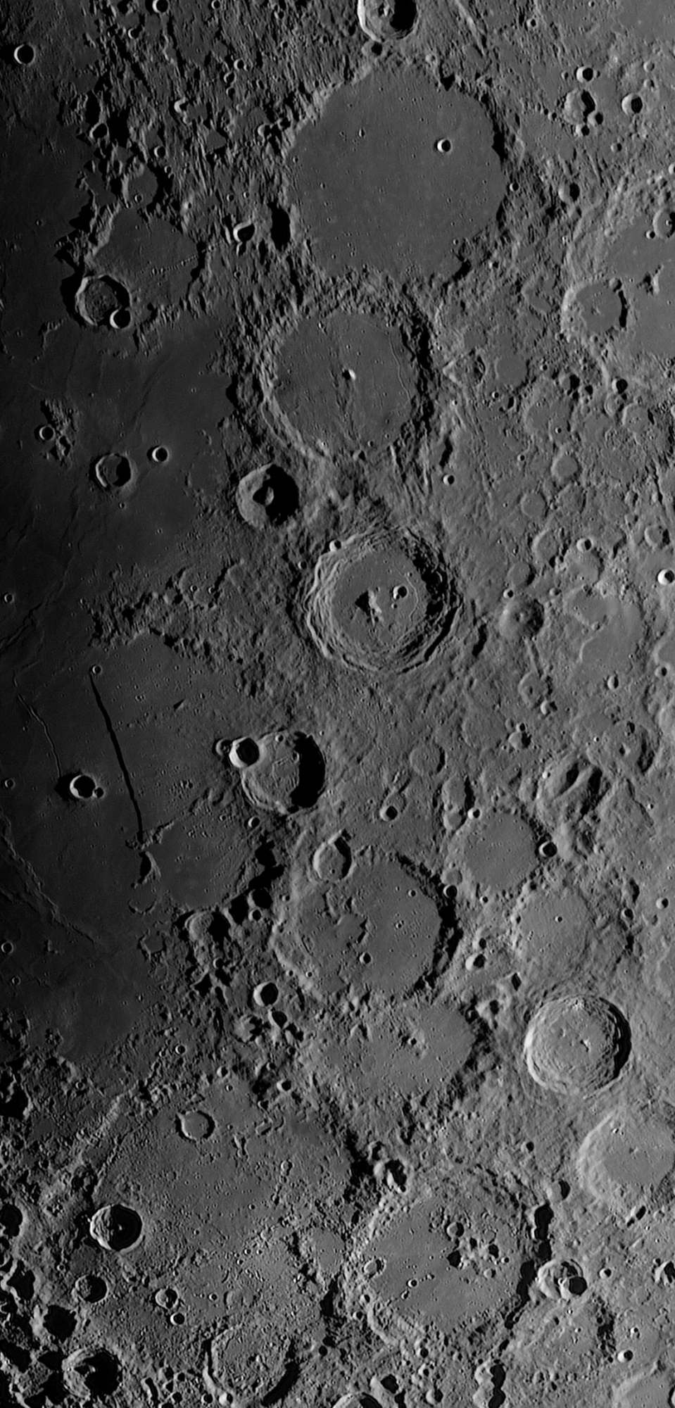 Lune-20210420_Mosa-ba15_V-PAA-PSr.thumb.jpg.42eb53bb9c16c7fe03a06c0b01c2c07b.jpg