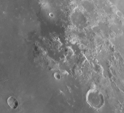 Lune-20210420_Mosa-ba15_V-Tau-PSr.jpg.f96a9f1670440b39cc8ff57e4865810c.jpg