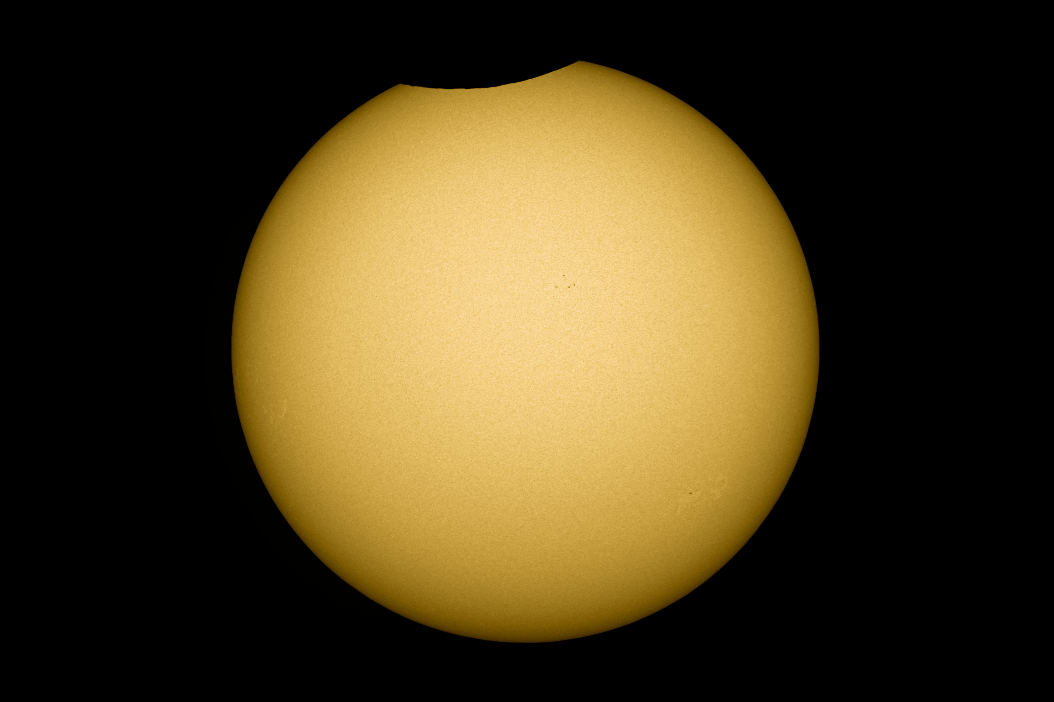 Éclipse partielle de Soleil au LX90 F6,3